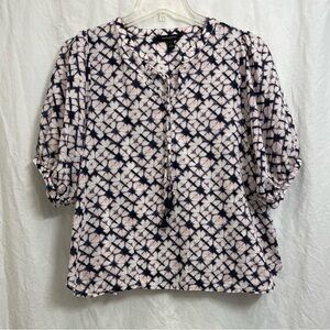 Ladies Petite BANANA REPUBLIC Top. Size M.